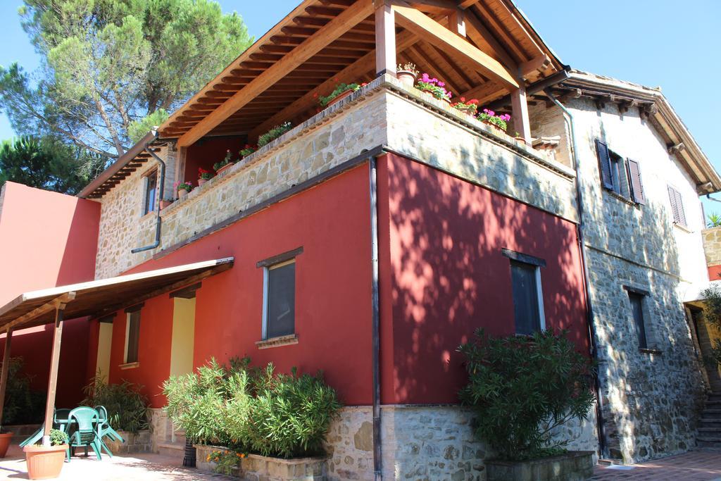 Villa Società Agricola F.lli Angelucci à Cannara Extérieur photo